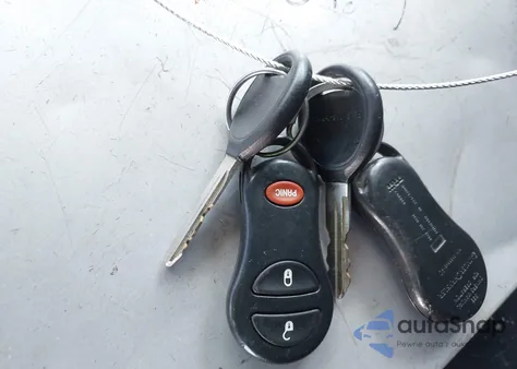 2001 Chrysler Town & Country Lx из США, поврежденный, VIN 2C8GP44G81R124936